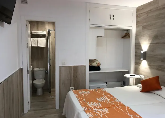 Hospederia Imar By Cadiz4rentals 게스트하우스 3*